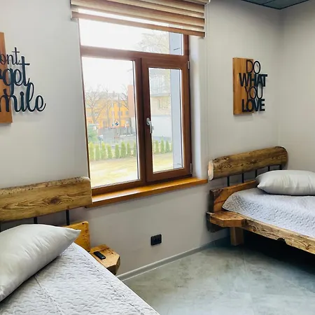 Brivibas - East / West, Free Privat Parking, Free Wifi, Self Check-in *