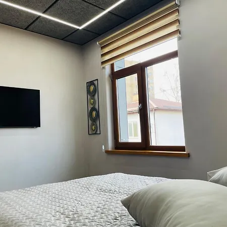 Brivibas - East / West, Free Privat Parking, Free Wifi, Self Check-in 里加