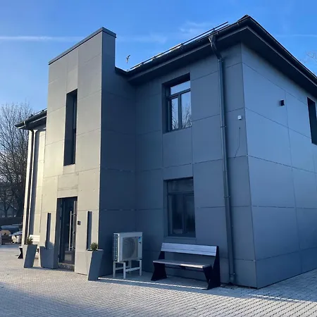 Brivibas - East / West, Free Privat Parking, Free Wifi, Self Check-in * Riga