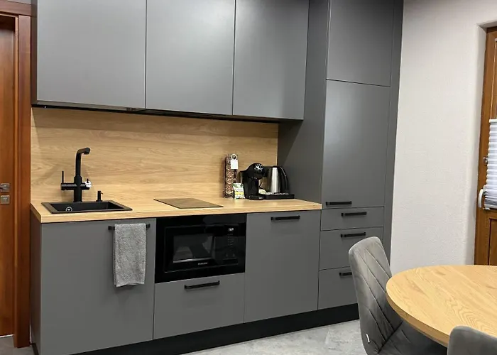 Brivibas - East / West, Free Privat Parking, Free Wifi, Self Check-in ריגה