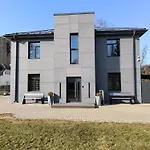 Brivibas - East / West, Free Privat Parking, Free Wifi, Self Check-in Apartamento Riga