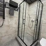 Apartamento Brivibas - East / West, Free Privat Parking, Free Wifi, Self Check-in Riga