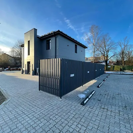Apartment Brivibas - East / West, Free Privat Parking, Free Wifi, Self Check-in *